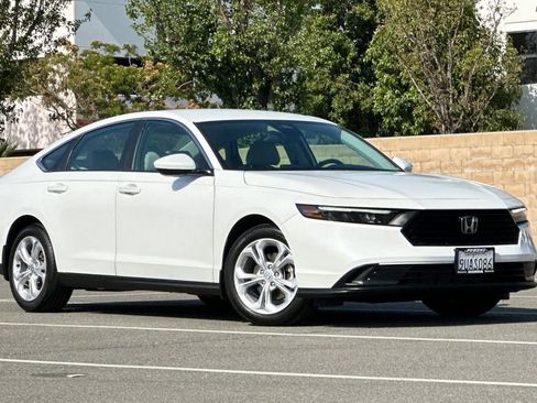 Certified 2025 Honda Accord LX image 2