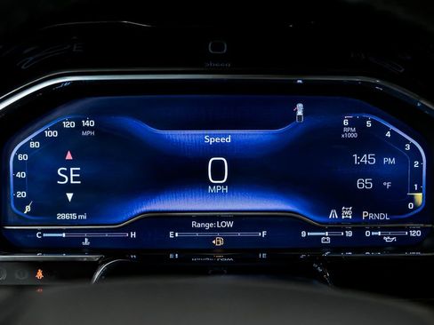 Used 2025 Chevrolet Silverado 1500 LT image 18