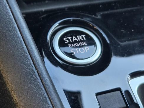 New 2025 Nissan Versa SV w/ Trunk Package image 14