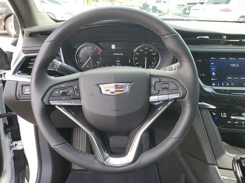 Certified 2023 Cadillac XT6 Premium Luxury image 56