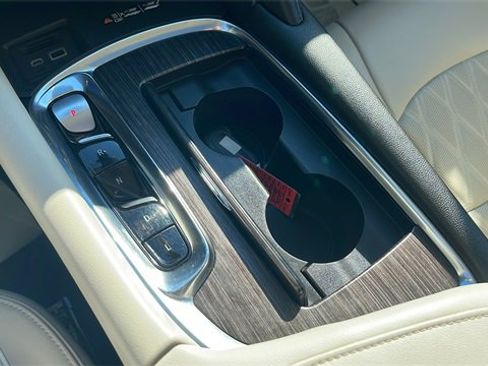 Used 2024 Buick Enclave Avenir w/ Avenir Technology Package image 35