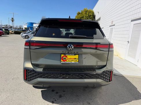 New 2026 Volkswagen Tiguan SE R-Line AWD/4WD image 5