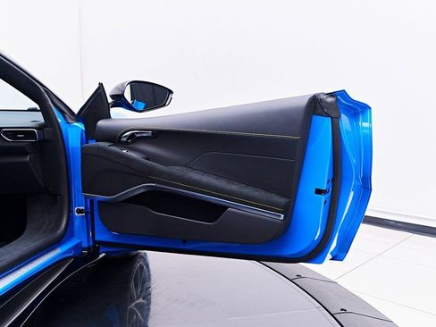 Used 2025 Lotus Emira image 31