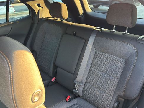 Used 2024 Chevrolet Equinox LT FWD image 30
