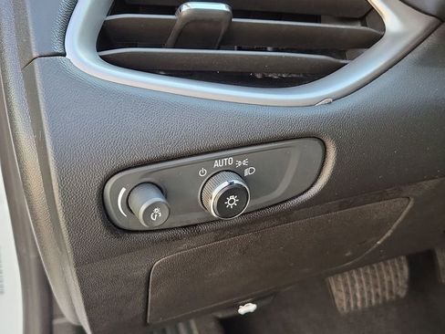 Used 2023 Chevrolet Malibu LT image 17