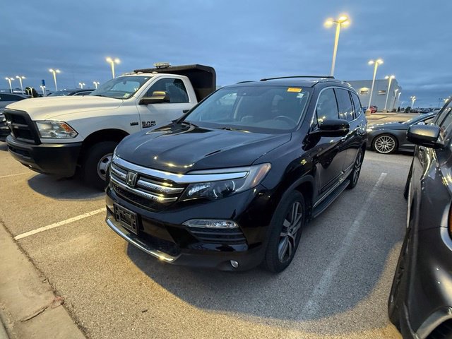Used 2017 Honda Pilot Elite image 3