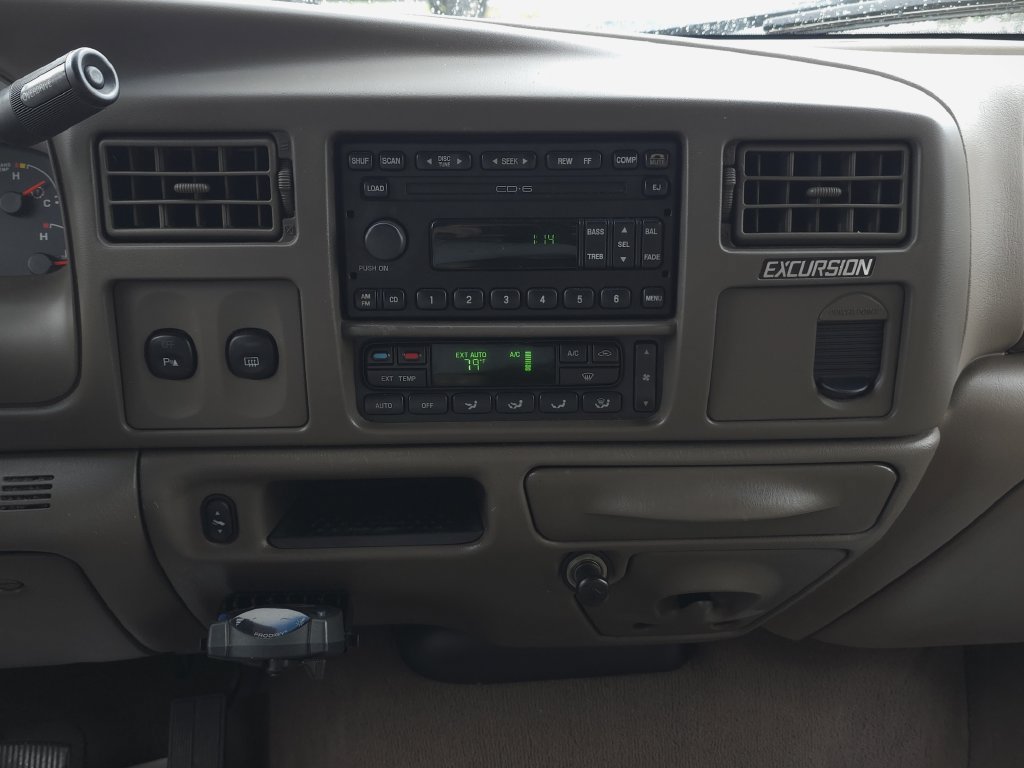 Used 2002 Ford Excursion Limited RWD image 25