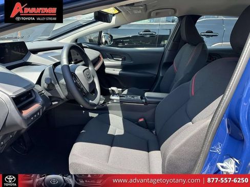 Certified 2025 Toyota Prius Plug-In Hybrid FWD image 19