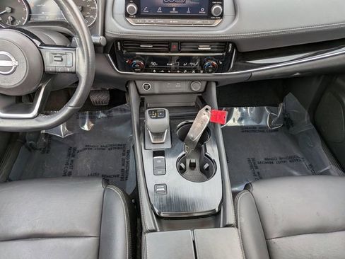 Used 2023 Nissan Rogue SL image 15