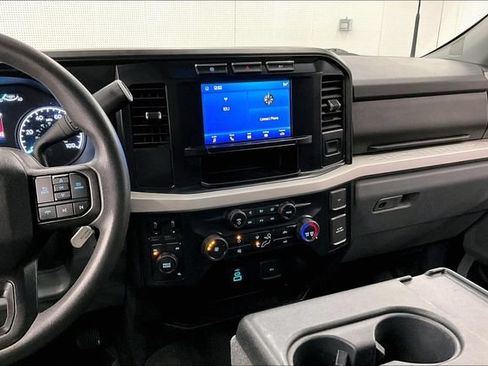 Used 2024 Ford F250 XLT AWD/4WD image 7