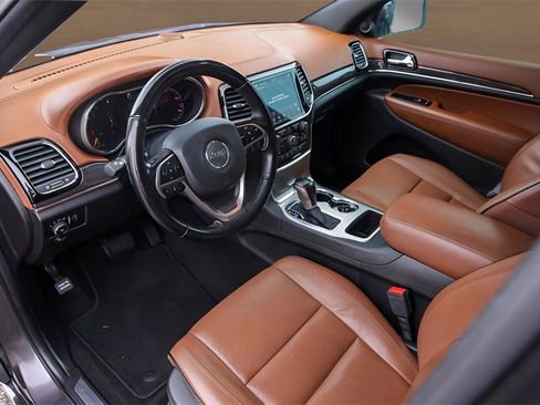 Used 2021 Jeep Grand Cherokee Overland image 12