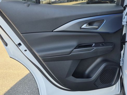 New 2026 Chevrolet Equinox EV LT w/ LPO, Blackout Package image 12