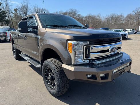 Used 2017 Ford F350 XLT w/ FX4 4x4 Off Road Package image 7