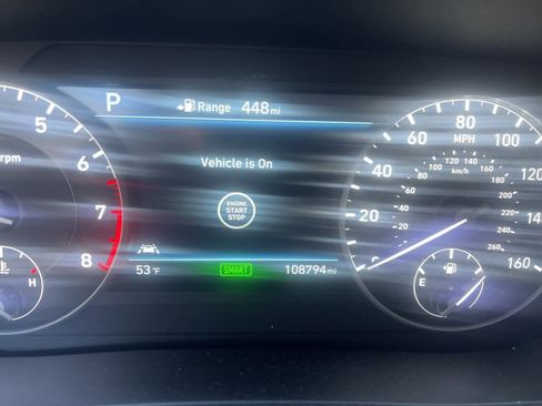 Used 2017 Genesis G90 3.3T Premium image 3