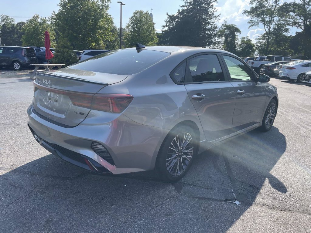Used 2023 Kia Forte GT-Line w/ GT-Line Premium Package FWD image 8