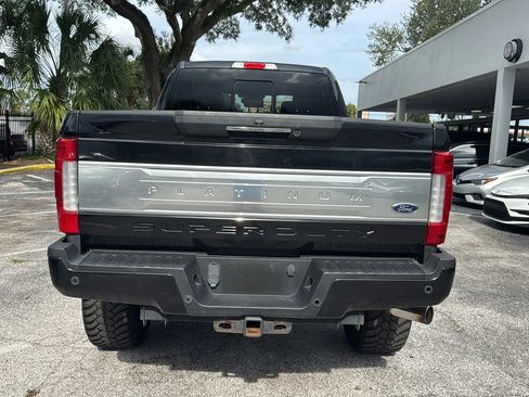 Used 2019 Ford F250 Platinum AWD/4WD image 4