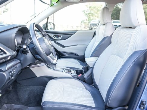 Used 2021 Subaru Forester Premium image 17