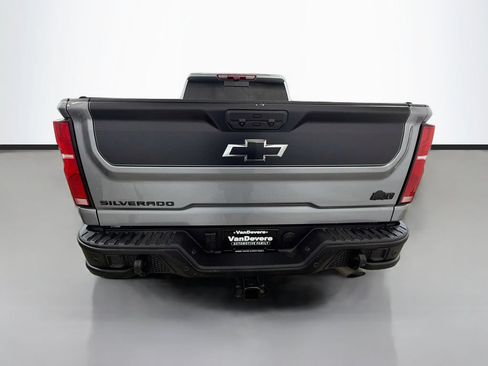 Used 2025 Chevrolet Silverado 2500 ZR2 w/ ZR2 Bison Edition AWD/4WD image 8