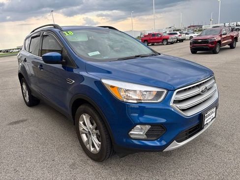 Used 2018 Ford Escape SE AWD/4WD image 4