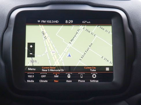 Used 2022 Jeep Renegade Altitude image 23