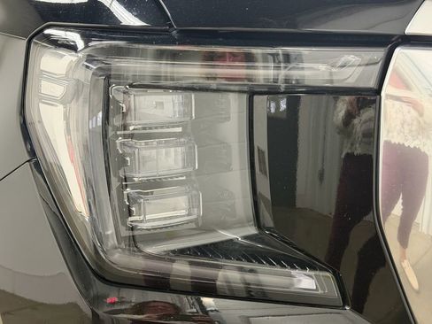 Certified 2024 GMC Yukon XL Denali w/ Denali Reserve Package AWD/4WD image 16