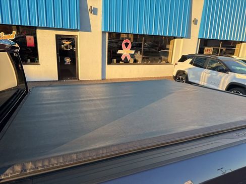 Used 2023 Chevrolet Silverado 1500 Custom image 18