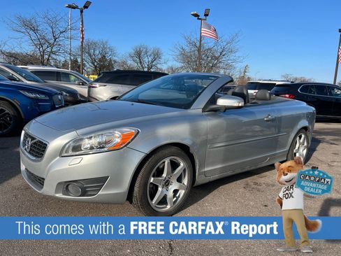 Used 2011 Volvo C70 T5 w/ Convenience Pkg FWD image 1