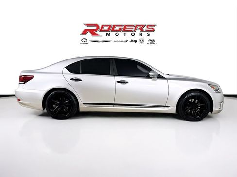 Used 2014 Lexus LS 460 w/ Comfort Package RWD image 14