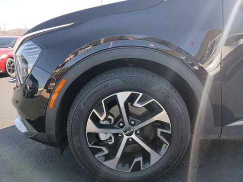 Certified 2024 Kia Sportage EX image 16