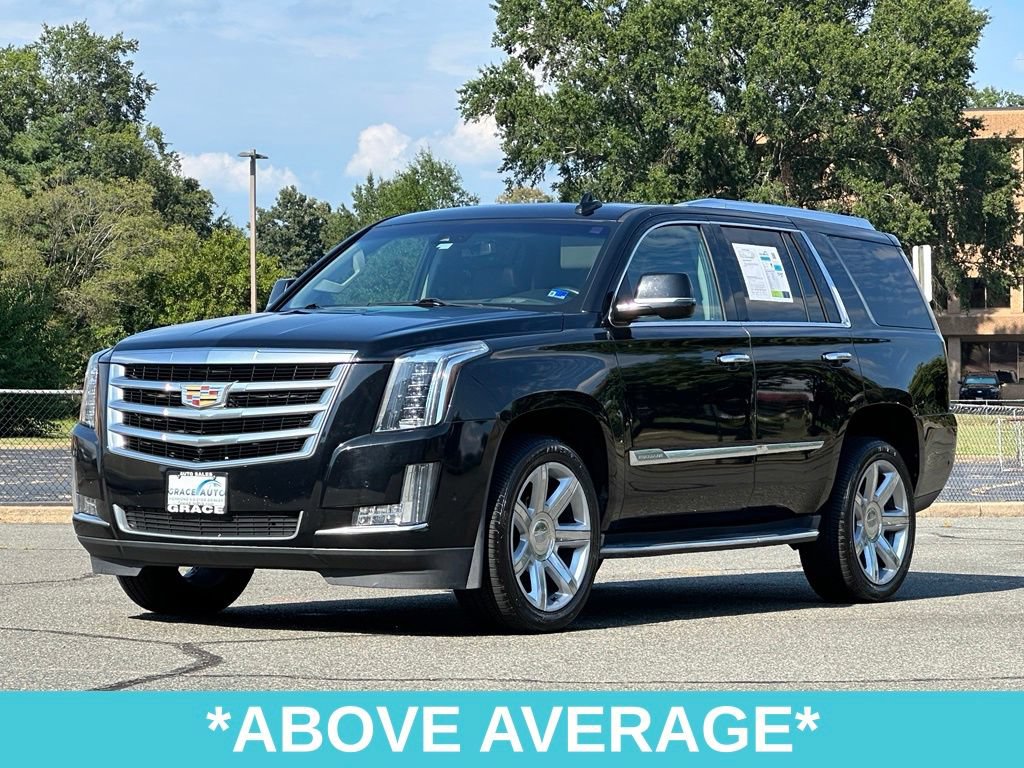 Used 2017 Cadillac Escalade Luxury RWD image 3
