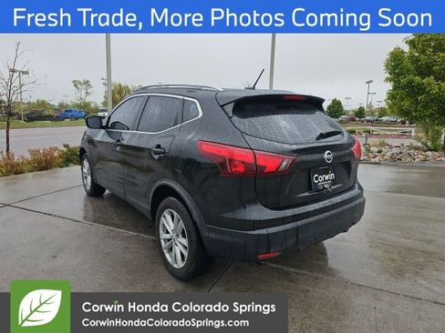 Used 2018 Nissan Rogue Sport SV w/ SV All-Weather Package AWD/4WD image 5