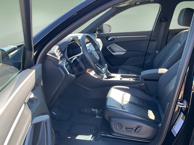 Used 2025 Audi Q3 2.0T Premium AWD/4WD image 11