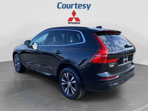 Used 2023 Volvo XC60 B5 Core AWD/4WD image 3