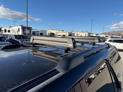 Used 2019 Toyota 4Runner TRD Off Road 4x4 4dr SUV image 11