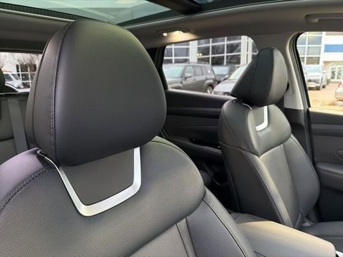 Certified 2025 Hyundai Tucson Limited image 41