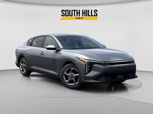 New 2026 Kia K4 FWD image 8
