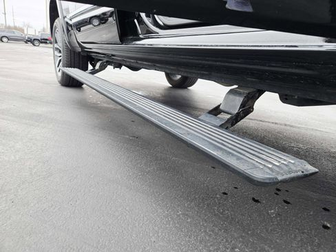 Used 2025 RAM 1500 Limited image 19