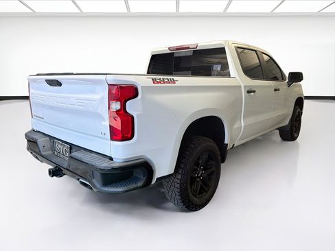 Used 2023 Chevrolet Silverado 1500 LT Trail Boss w/ LT Trail Boss Premium Package AWD/4WD image 4