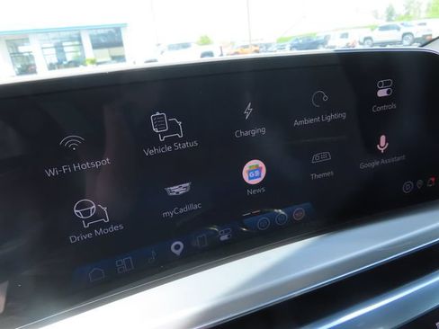Used 2024 Cadillac Lyriq Sport AWD/4WD image 22