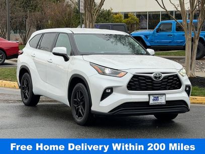 Used 2024 Toyota Highlander LE