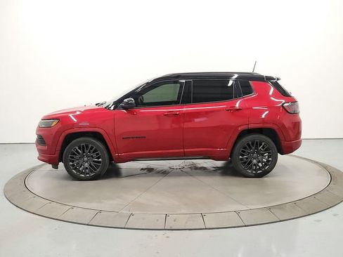 Used 2024 Jeep Compass Limited w/ High Altitude Package image 4