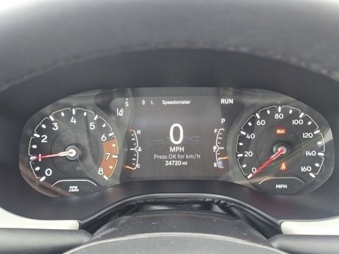 Used 2023 Jeep Compass Limited image 35