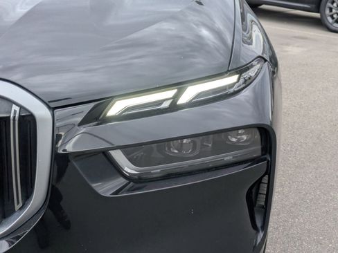 Used 2023 BMW X7 xDrive40i w/ Premium Package image 10