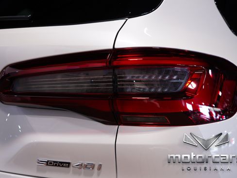 Used 2022 BMW X5 sDrive40i w/ M Sport Package RWD image 18