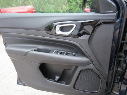 New 2026 Jeep Compass Latitude AWD/4WD image 20