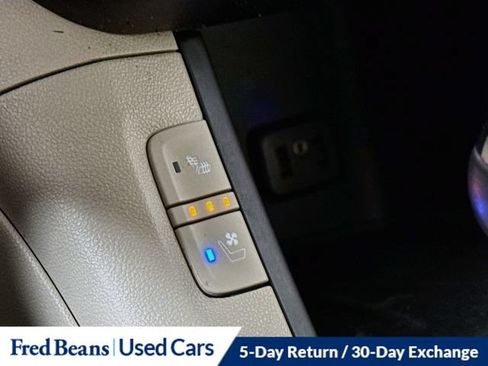 Used 2019 GMC Acadia Denali w/ Technology Package AWD/4WD image 28