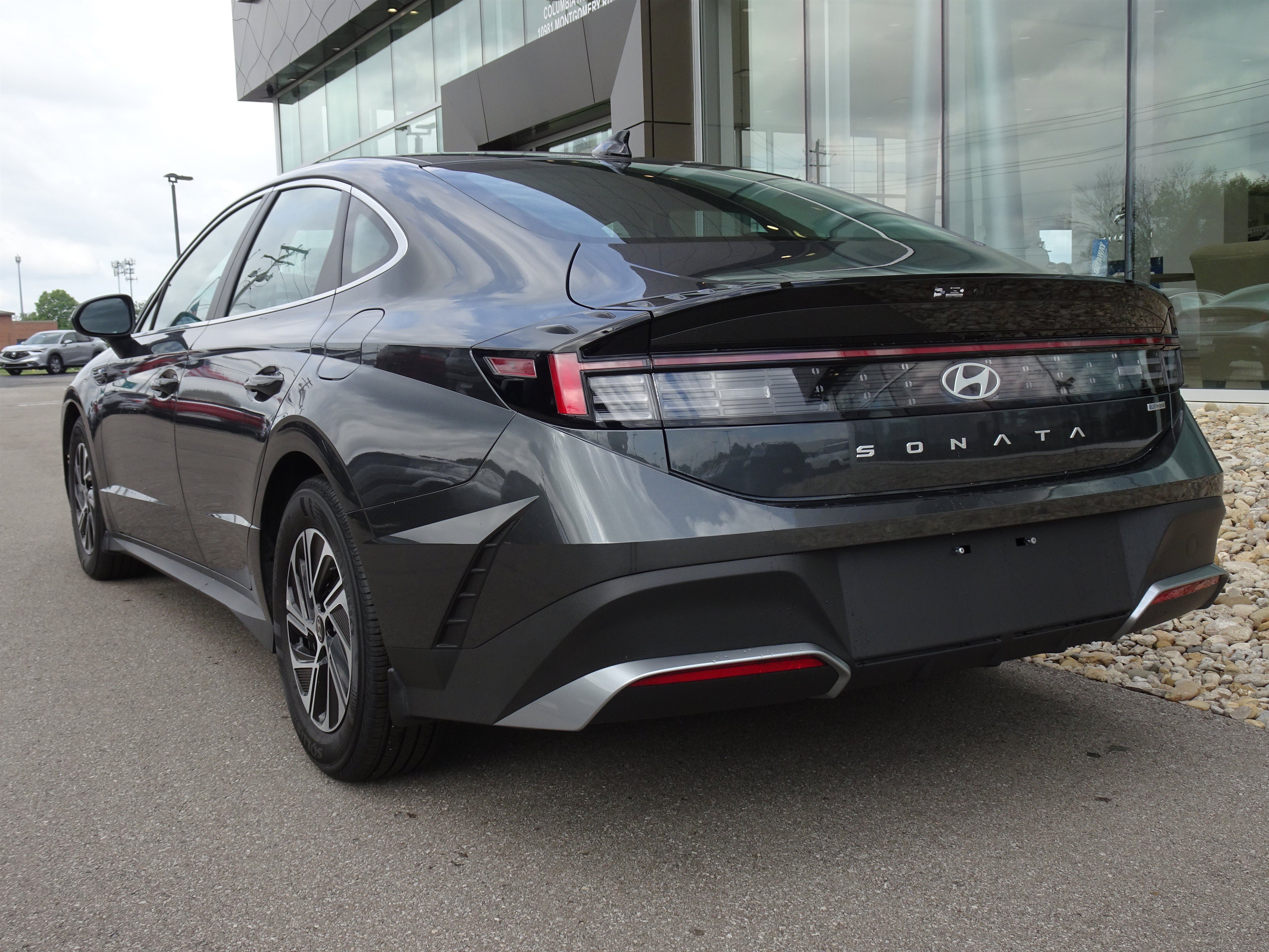 New 2026 Hyundai Sonata Blue FWD image 3