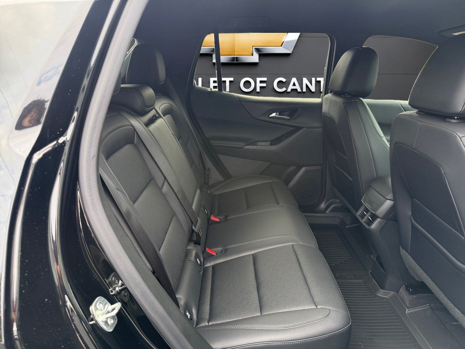New 2027 Chevrolet Equinox LT w/ Convenience Package II FWD image 15