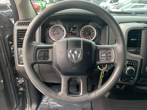 Used 2019 RAM 1500 Express AWD/4WD image 18