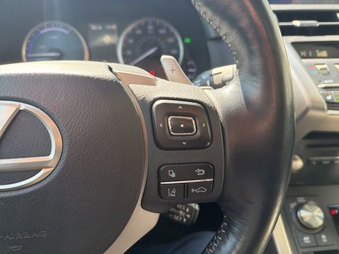 Used 2019 Lexus NX 300h NX 300h w/ Premium Package image 9